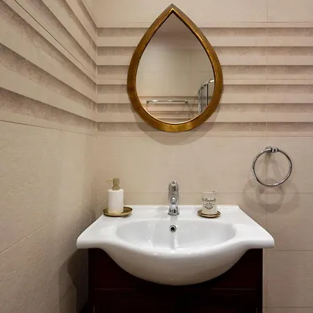 J O House Appartamento *