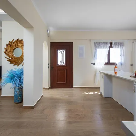 J O House * Archangelos (Rhodes)