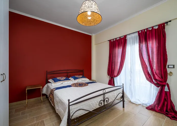 Apartament J O House